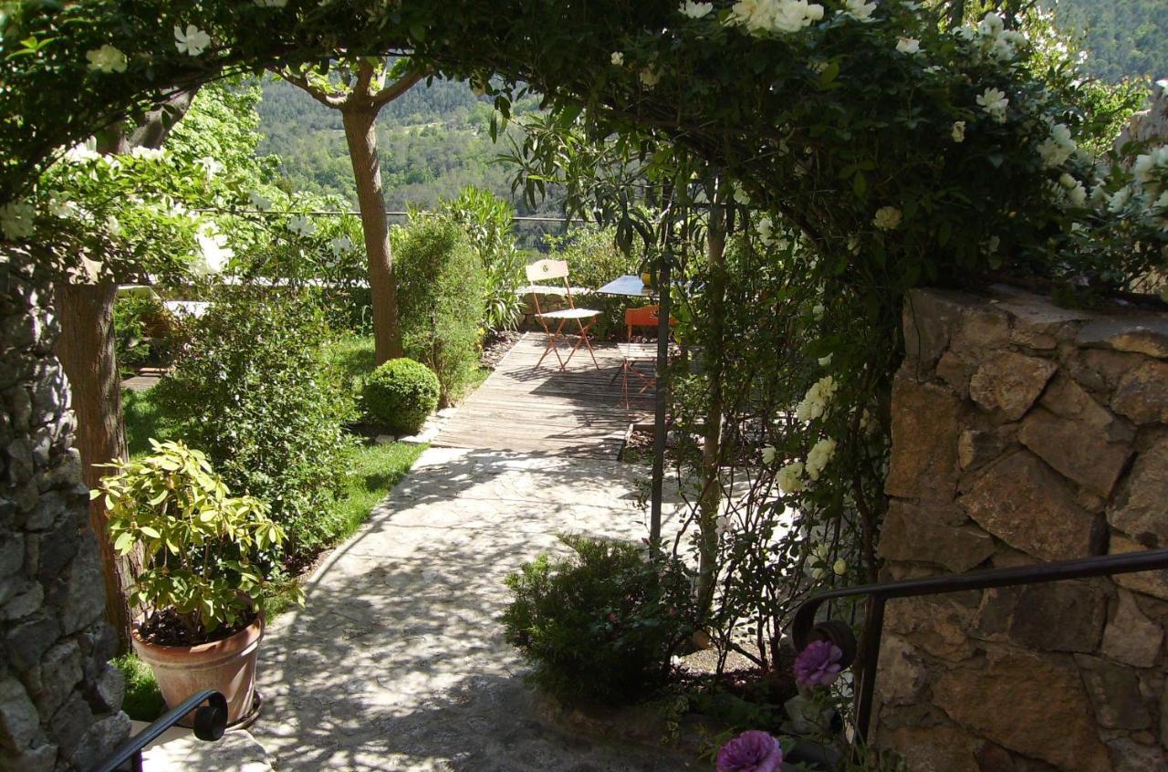 Bed and Breakfast La Cle Des Songes Claviers Экстерьер фото